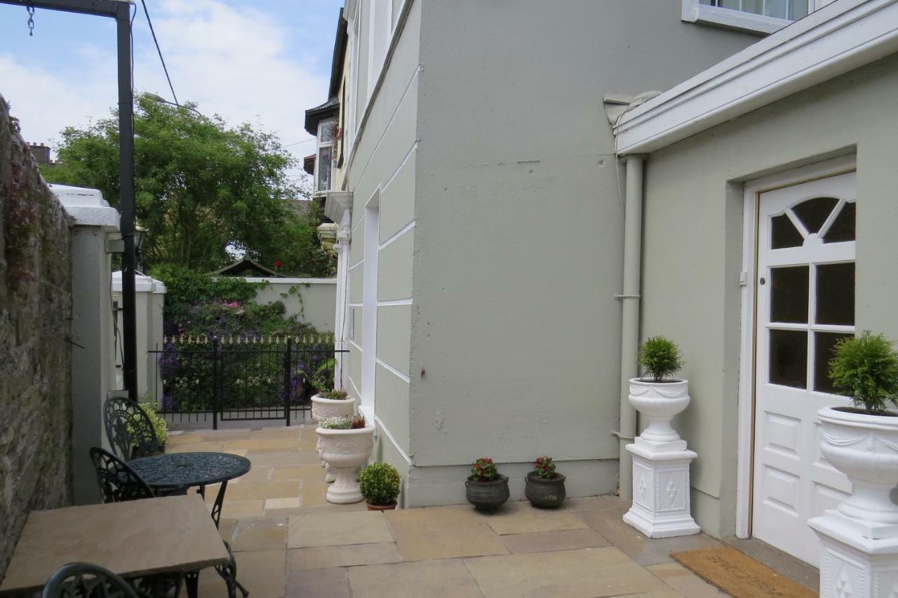 Devon View House Bed & Breakfast Йол Екстериор снимка