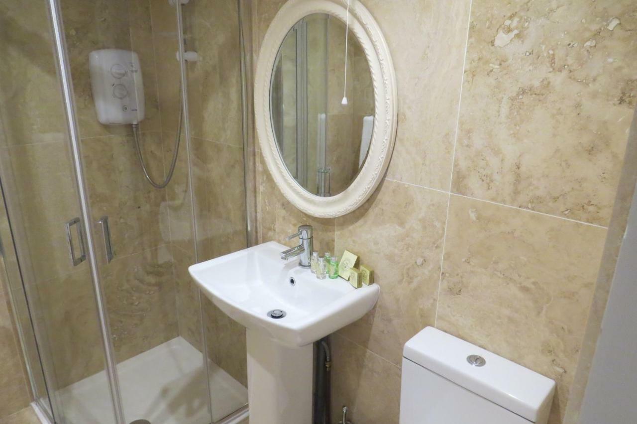 Devon View House Bed & Breakfast Йол Екстериор снимка