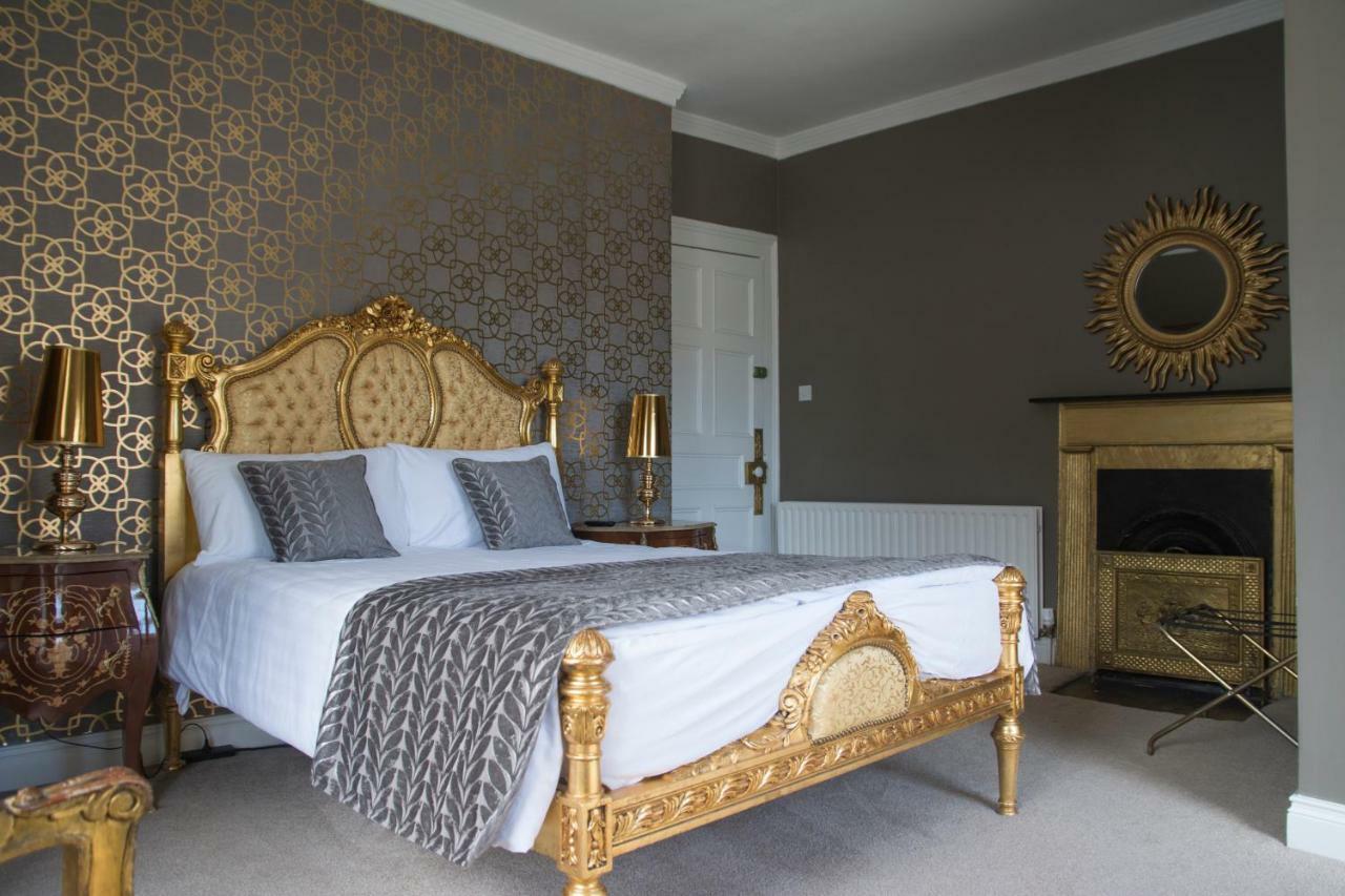 Devon View House Bed & Breakfast Йол Екстериор снимка